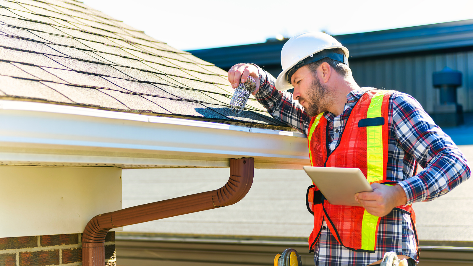 Roof and gutter inspection in Mansfield